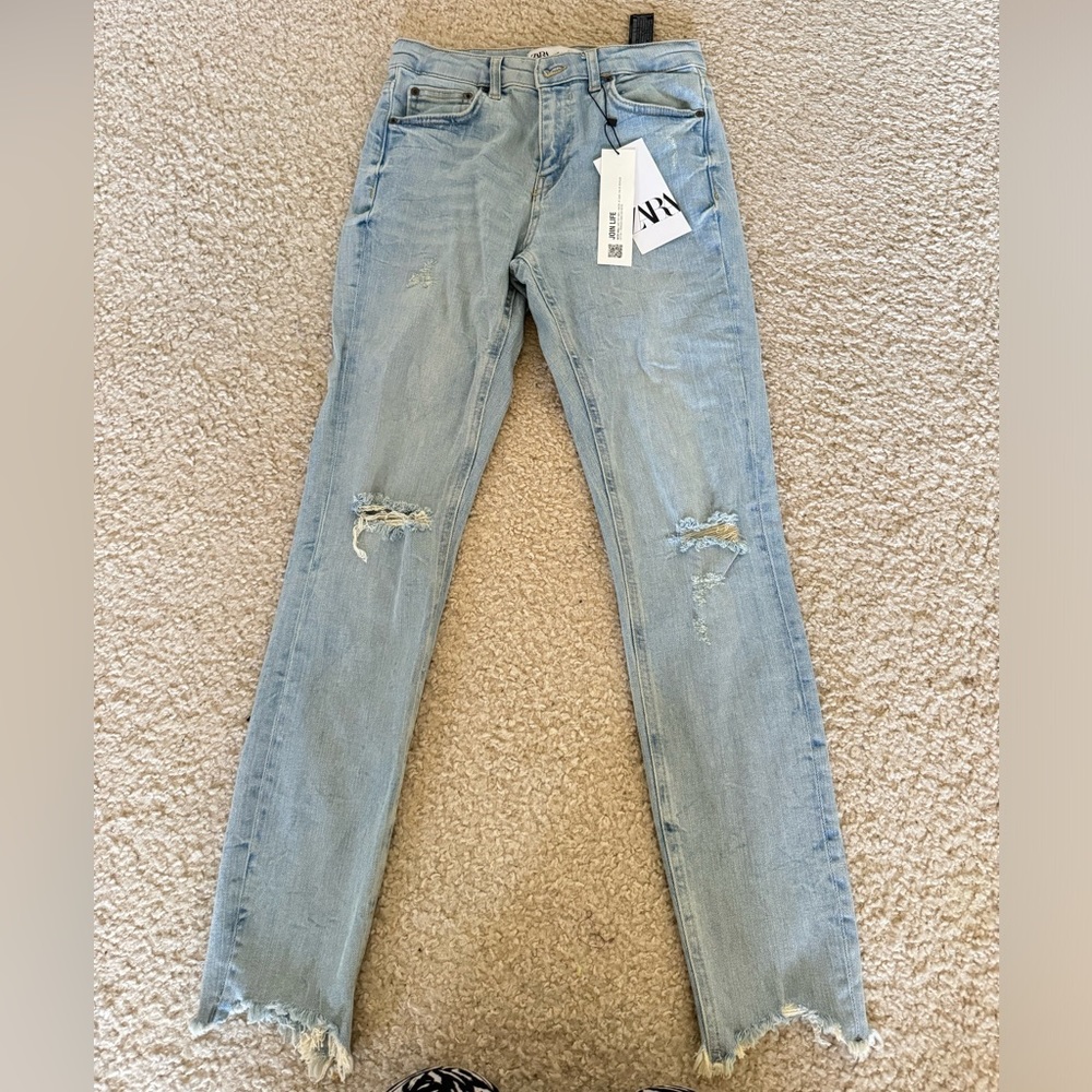 Zara light blue jeans , size 36 its a size 4 in US